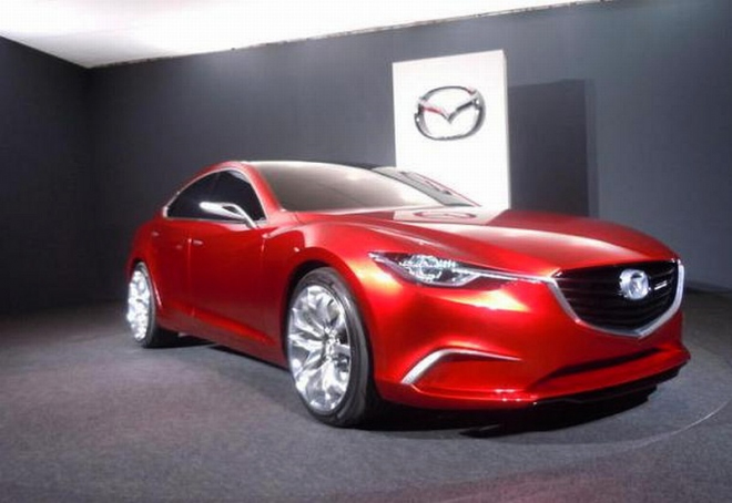 Mazda Takeri: první živé fotky sexy konceptu nové šestky