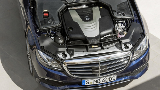 Mercedes musel zastavit prodej jednoho ze svých klíčových modelů. Důvod uhádnete