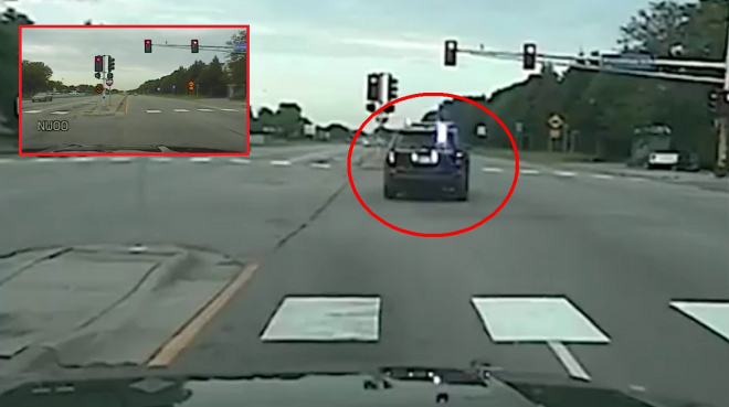 Policisté se vydali stíhat řidiče, skončili tak rychle, jak nikdo před nimi (video)
