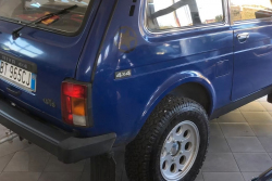 V hezkém stavu je jako sotva jeté auto k mání raritní Lada Niva, o jejíž existenci vědí jen znalci