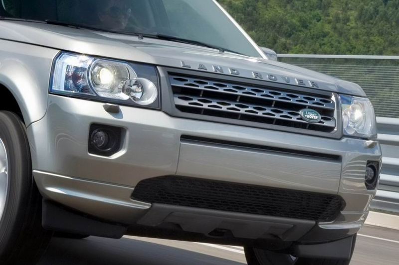 Land Rover Freelander 2 facelift: první &bdquo;dvoukolka&rdquo; - 10 - 2010-Land-Rover-Freelander-facelift-12