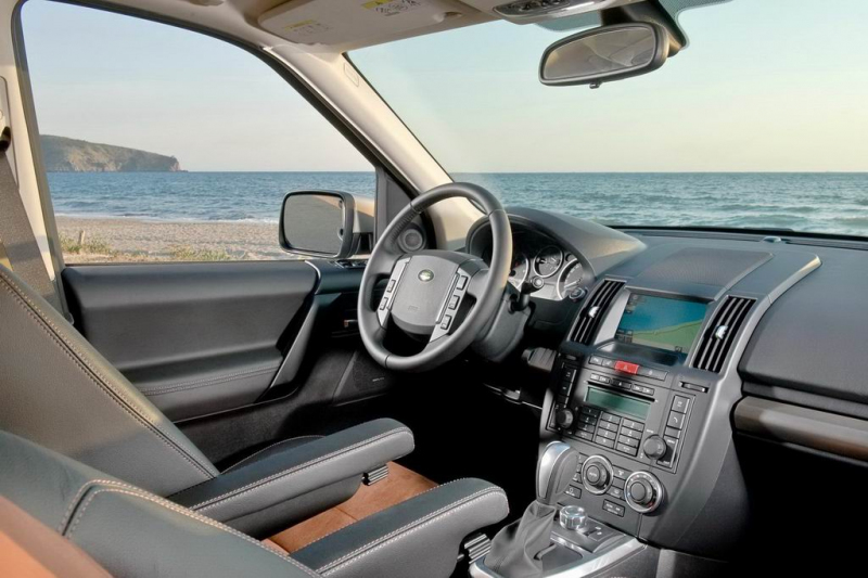 Land Rover Freelander 2 facelift: první &bdquo;dvoukolka&rdquo; - 12 -