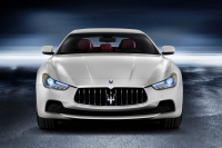 I Maserati už nabízí operativní leasing pro všechny, peněz je ale třeba o něco víc