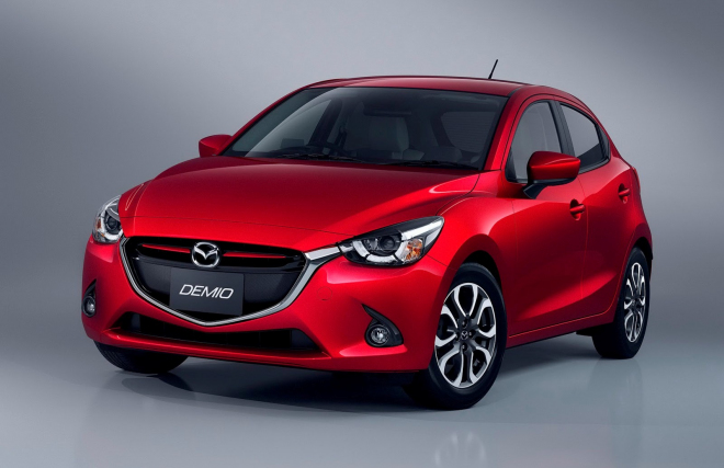 Nová Mazda 2 2015 oficiálně: sexy vzhled a hmotnost pod tunu