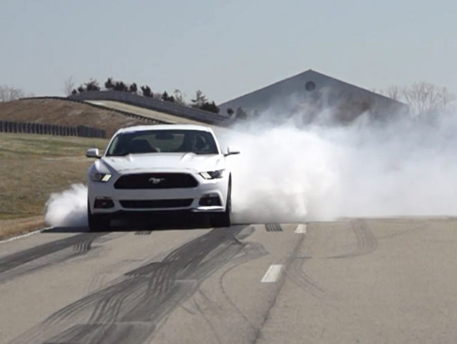 Ford Mustang 2015 dostane Electronic Line-lock, pohlídá pálení gum