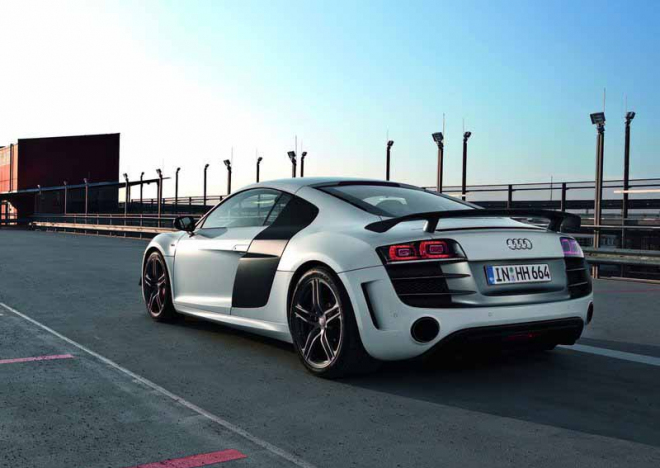 Audi R8 facelift: více výkonu, lepší automat