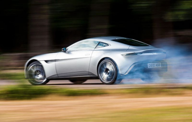 K mání je jediný dostupný Aston Martin DB10 Jamese Bonda, cenou nezklame