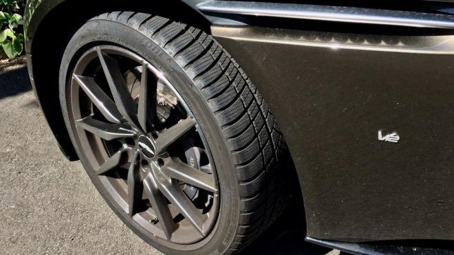 Takhle to dopadne, když dáte všechny peníze za sporťák a nezbude vám ani na gumy