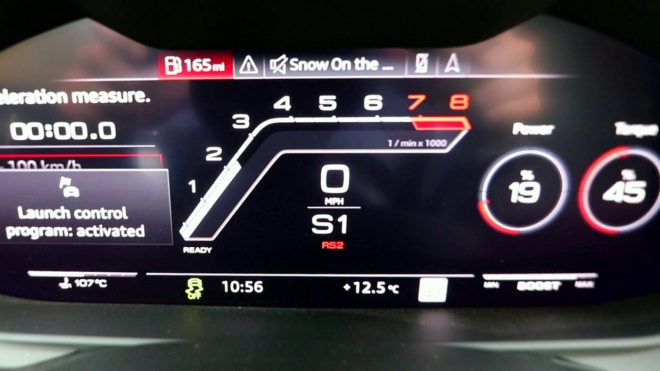 Nový německý superkombík ukázal svou akceleraci, technickým údajům neodpovídá