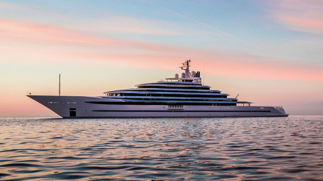 Nejsilnější Aston je luxusní loď. Podívejte se na něj i další superjachty z Monaka