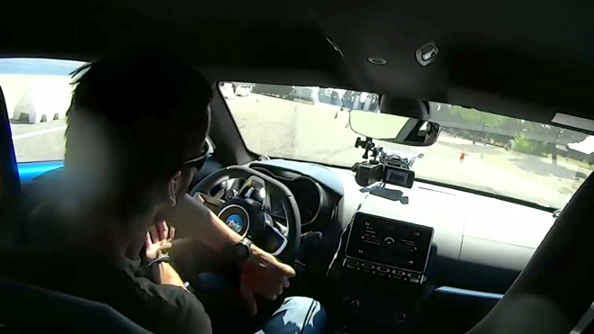 Ani nejlepší auto od Renaultu nezvládá losí test. Vadí to ale někomu?