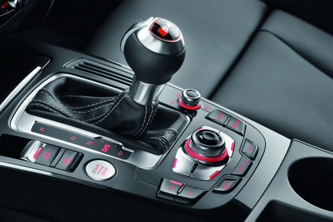 Audi S4 a S5 přišly o manuální převodovku, pouze v Evropě