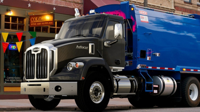 Na silnice se po 31 letech vrací klasické náklaďáky už skoro zapomenuté značky