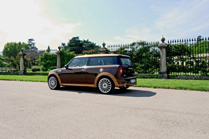 Mini Clubman Chateau: nákupní taška pro zámeckou paní? - 2 - AznomExt-04