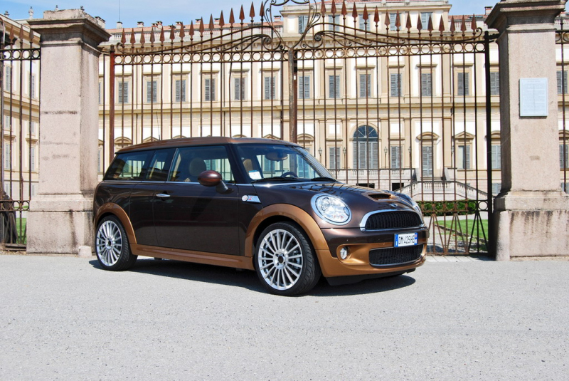 Mini Clubman Chateau: nákupní taška pro zámeckou paní? - 3 - AznomExt-05