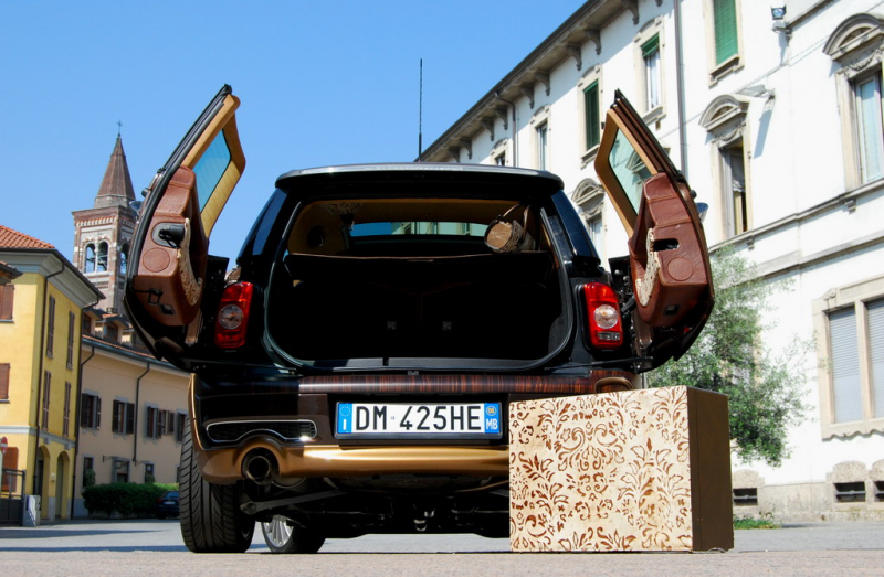 Mini Clubman Chateau: nákupní taška pro zámeckou paní? - 10 - AznomExt-12