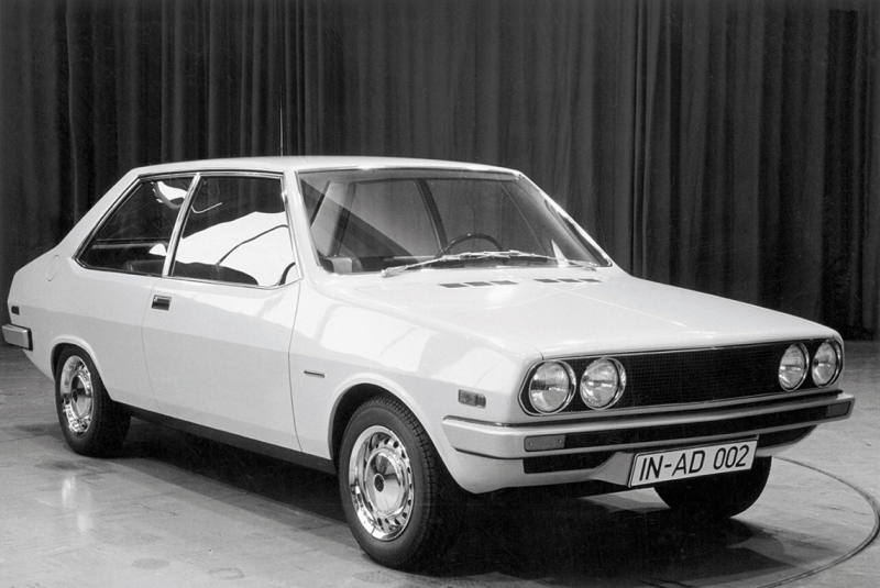 Audi vydalo ke sto letům své existence velkou fotogalerii nejlepších modelů - 50 - audi_100th_classic_2009_51