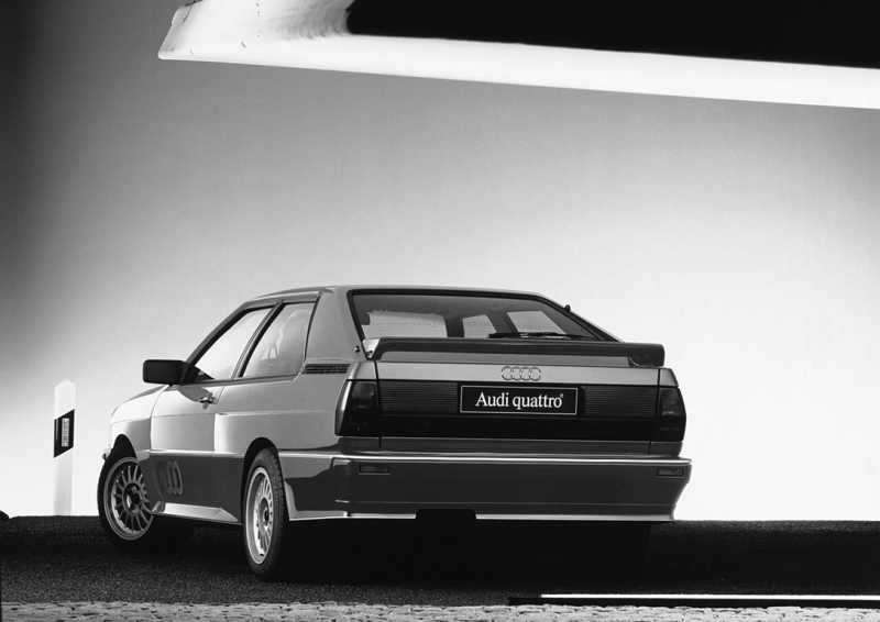 Audi vydalo ke sto letům své existence velkou fotogalerii nejlepších modelů - 148 -