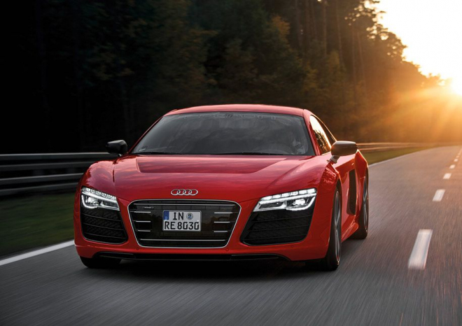 Audi připravuje výkonné elektromobily, první bude v roce 2015 R8 e-tron