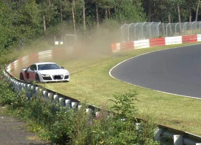 Řidič Audi R8 chtěl dokázat, že „quattro neurveš” není jen klišé. Skoro uspěl (video)
