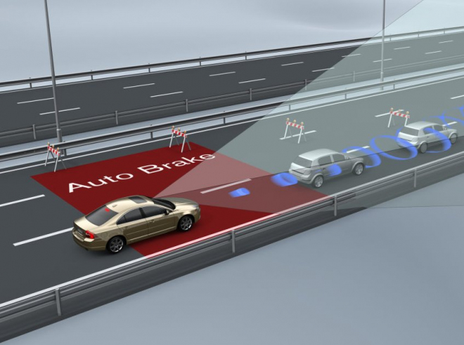 Automatické brzdy snižují počet nehod, říká Euro NCAP. Testy to nepotvrzují
