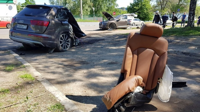 Rus při nehodě rozpůlil nové Audi Q7, od nehody jako zázrakem utekl po svých