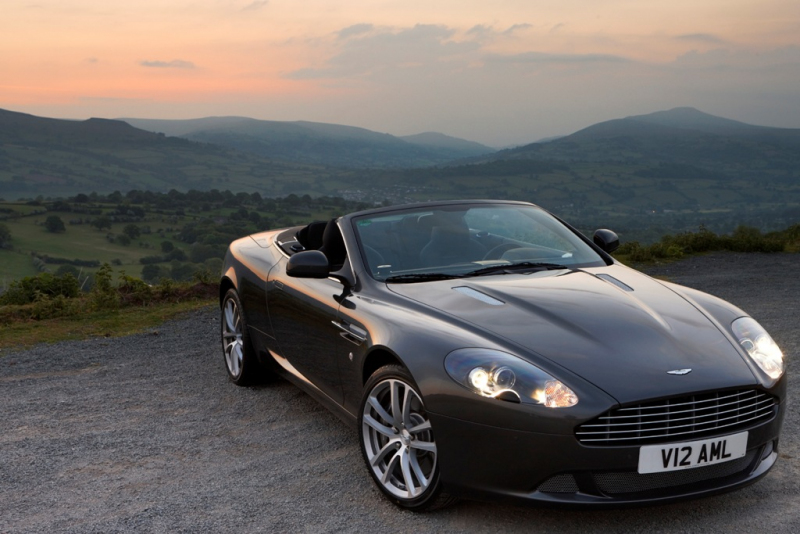 Aston Martin DB9 2011: lehký facelift pro krasavce - 1 -