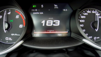 Takhle zrychlí Alfa Giulia s dieselem na 180 km/h. Akcelerací neohromí, co zvuk QV? (videa)