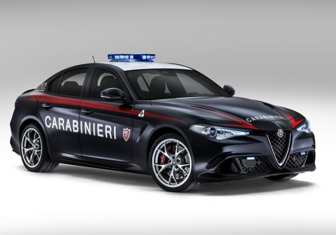 Alfa Romeo Giulia QV Carabinieri oficiálně odhalena, míří do Říma a Milána