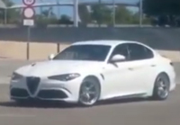 Alfa Romeo Giulia QV natočena v Barceloně, zřejmě při oficiálním focení (video)