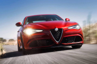 Alfa Romeo Giulia prý nezvládá crash testy, proto stojí. Italové to popírají