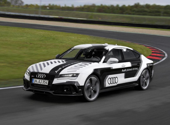 Audi představilo svůj autopilot, v RS7 se prožene po Hockenheimringu