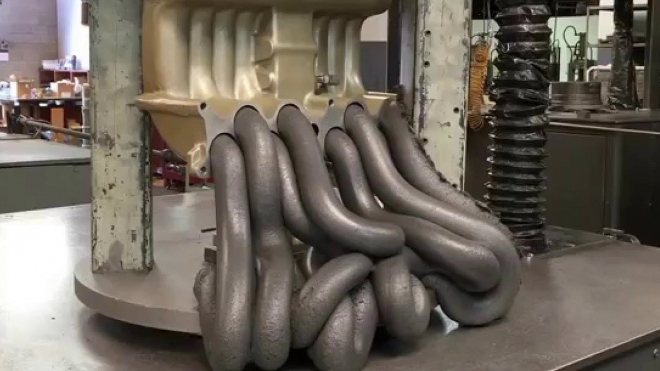 Touto zvláštně vyhlížející operací jde citelně zvýšit výkon motoru auta