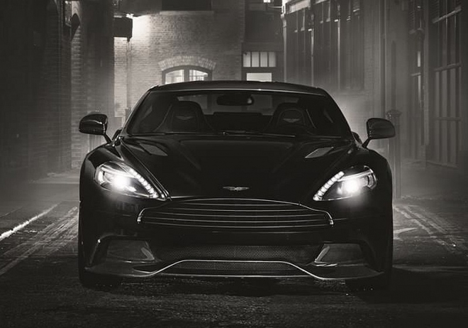Aston Martin Vanquish Carbon: uhlíková vlákna pomohla hlavně vzhledu a ceně