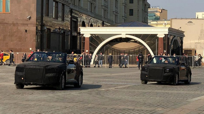 Nová verze Putinovy limuzíny nafocena, teprve s tou Rusové udělají parádu