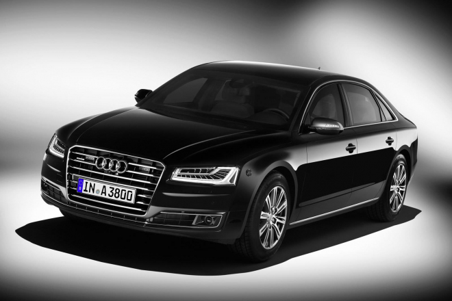 Audi A8L Security: s pancířem a motorem až W12 odolá i granátu