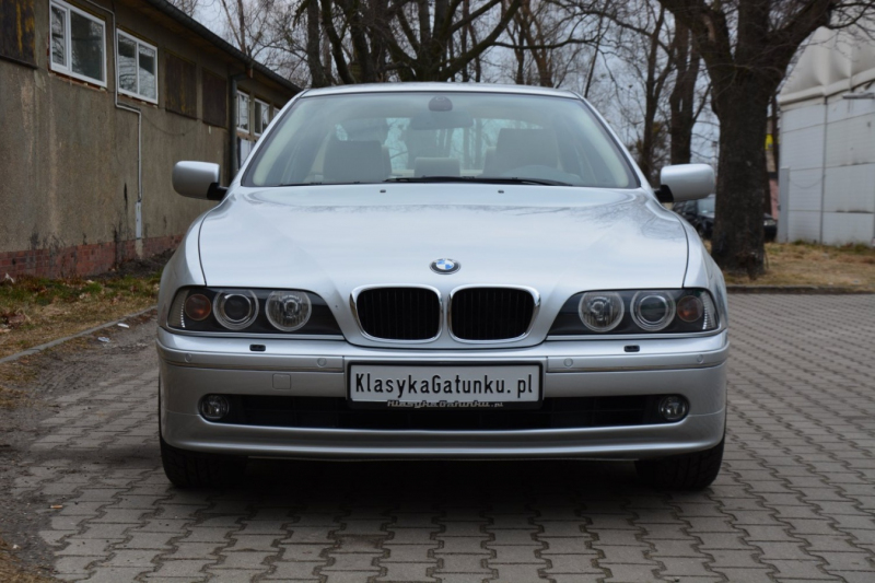 BMW 520i Exclusive Edition E39: 16-ročné delo s nájazdom 209 395 km!