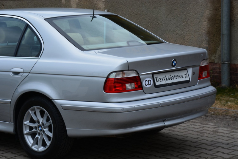 BMW 520i Exclusive Edition E39: 16-ročné delo s nájazdom 209 395 km!