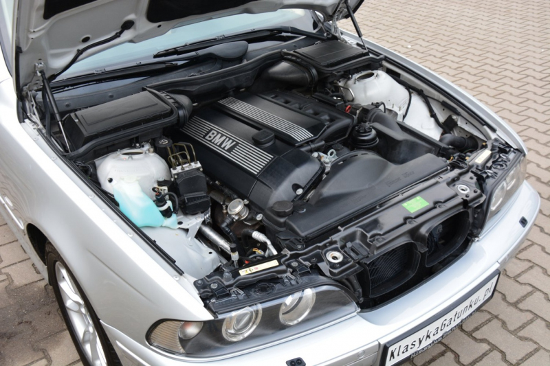 BMW 520i Exclusive Edition E39: 16-ročné delo s nájazdom 209 395 km!