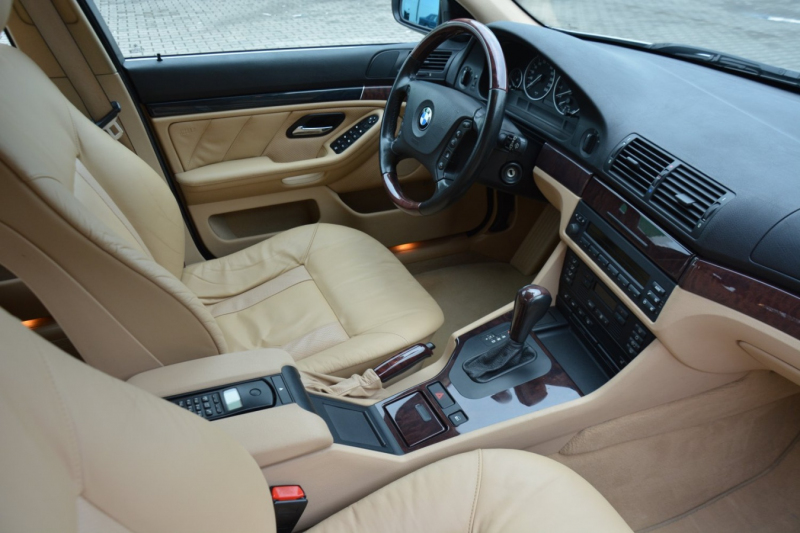 BMW 520i Exclusive Edition E39: 16-ročné delo s nájazdom 209 395 km!