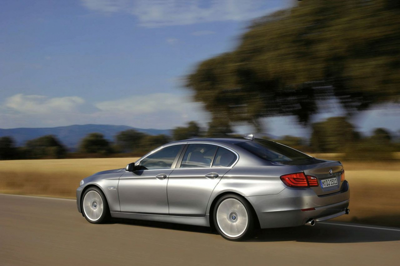 Nové BMW 5: moderna v klasickém hávu - 20 - BMW_rada_5_F10_predstaveni22