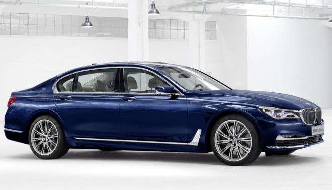 To je moc: BMW Individual M760Li xDrive Model V12 Excellence The Next 100 Years