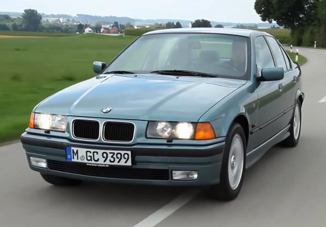 BMW vzpomíná na slávu třetí generace řady 3 (E36), kde jsou ty časy (video)