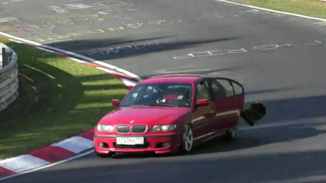Ruské BMW 3 se na Ringu začalo rozpadat, když nahánělo Renault Mégane RS (video)