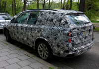 BMW X7: prototyp nafocen ze všech stran v Belgii, maskování je stále spousta