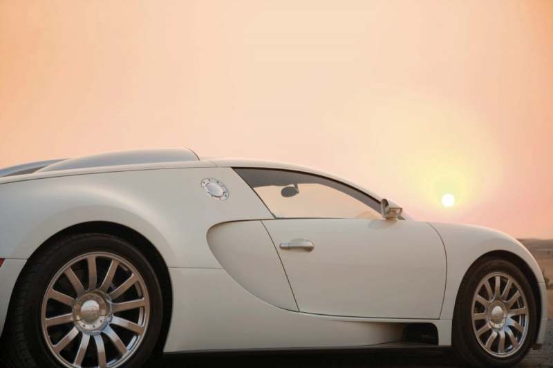 Bugatti Veyron: obří fotogalerie skvostu - 50 - bugatti-veyron---white_9