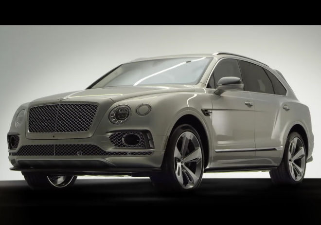 Bentley Bentayga předvádí karbonový paket, začíná velkou modernizaci nabídky