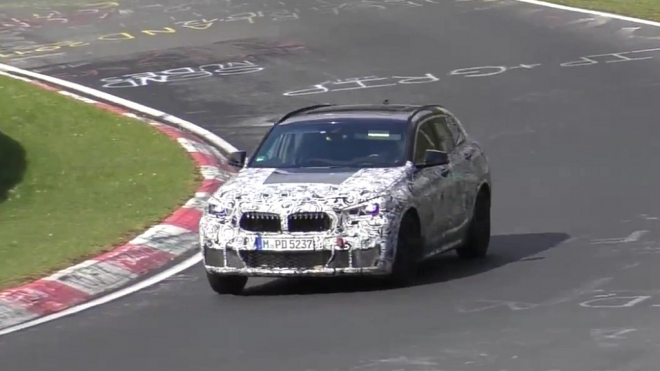 BMW X2 nachytáno při ostrých testech, nedotáčivostí kvičí jak o život (video)