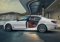 Luxusní BMW 750Li xDrive Solitaire na nových fotkách, kůži má naprosto všude