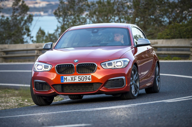 BMW M135i 2015: facelift ukazuje svou lepší tvář na 75 nových fotkách